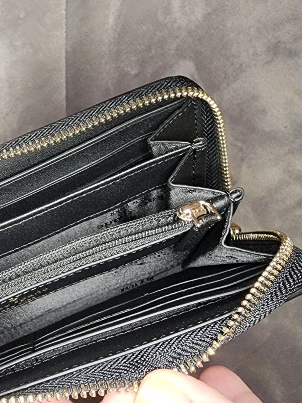 *NWT* Kate Spade Staci Continental Wallet Long zipper cream & Black - Picture 7 of 16